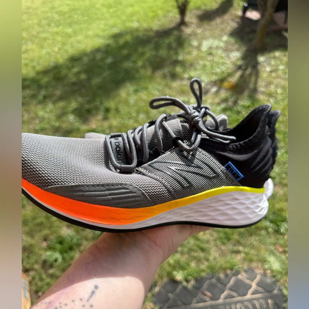 New balance ROAV